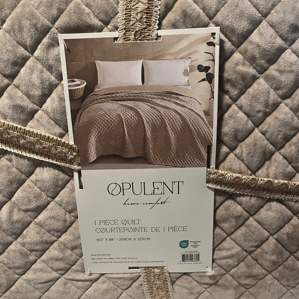 Velvet Quilt Cream Almond King Opulent Home Comfort 102" x 88" New